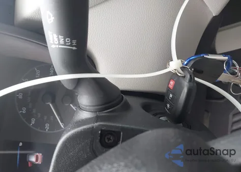 2025 Toyota Corolla Cross L from USA, damaged, VIN 7MUAAAAG2SV138826